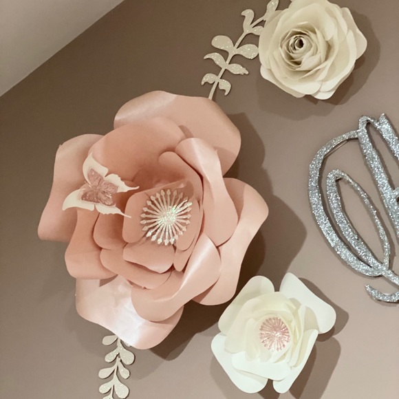 Custom flowers - Picture 2 of 3